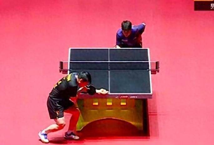 开云体育app-包含Ning在法国队比赛中表现优异，大比分获胜引发热议！赛场气氛高涨的词条