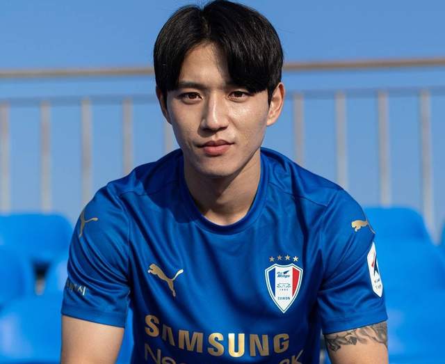 包含亚冠倒计时,莱比锡窗口期调整名单,细节引发关注,引发热议,训练强度明显提升的词条 包含亚冠倒计时,莱比锡窗口期调整名单,细节引发关注,引发热议,训练强度明显提升的词条