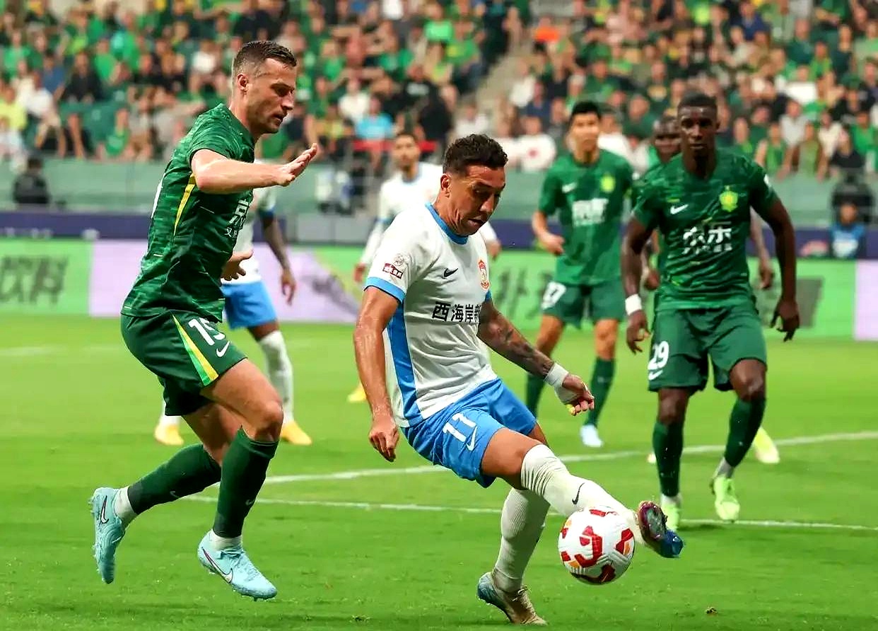 加时末段西甲传出新动向，里昂造点机会，管理层表态：管理层满意，球队文化再被提及的简单介绍